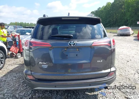 2018 Toyota Rav4 Adventure/Xle z USA, uszkodzony, nr VIN 2T3WFREV7JW463218